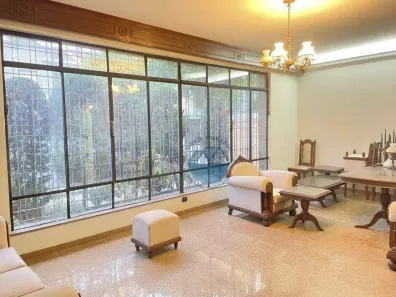 Casa com 3 Quartos para alugar, 450m² no Gonzaga, Santos