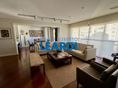 Apartamento com 3 Quartos à venda, 176m² no Vila Suzana, São Paulo