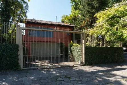 Casa com 3 Quartos para alugar, 300m² no Vila Assunção, Porto Alegre