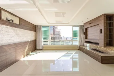 Apartamento com 2 Quartos à venda, 105m² no Três Figueiras, Porto Alegre