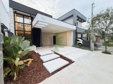 Casa com 3 Quartos à venda, 130m² no Jardim Jacinto, Jacareí