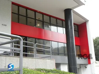 Ponto Comercial à venda, 113m² no Três Figueiras, Porto Alegre