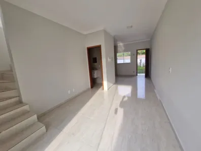 Casa com 2 Quartos para alugar, 65m² no Barro Branco, Guaramirim