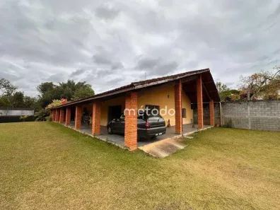 Fazenda/Sítio com 6 Quartos à venda, 738m² no Parque Agrinco, Guararema