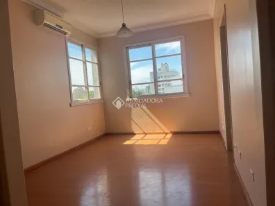 Apartamento com 2 Quartos à venda, 75m² no Santana, Porto Alegre