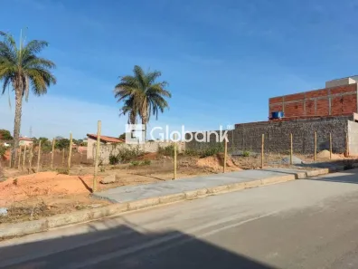 Lote/Terreno à venda, 160m² no Vila Nova, Montes Claros