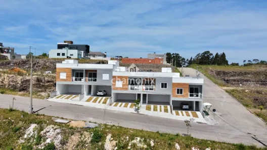 Sobrado com 3 Quartos à venda, 119m² no Flores da Cunha, Flores da Cunha