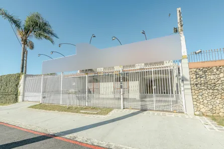 Casa com 5 Quartos à venda, 376m² no Tarumã, Curitiba
