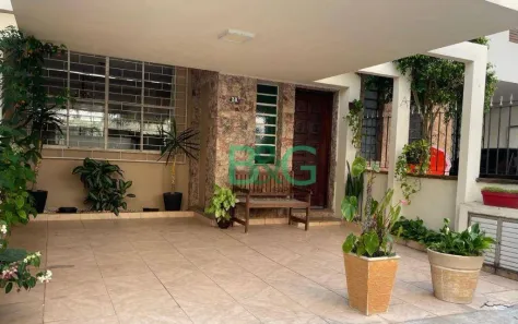 Sobrado com 3 Quartos para alugar, 128m² no Itaim Bibi, São Paulo