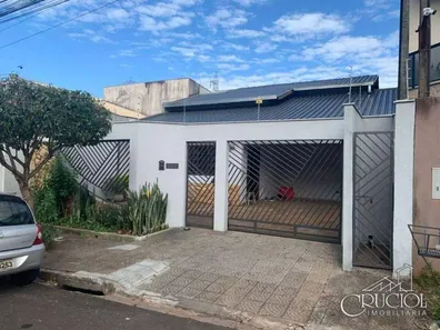Casa com 4 Quartos à venda, 160m² no Jardim Oriente, Londrina