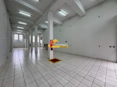 Ponto Comercial para alugar, 243m² no São José, Divinópolis