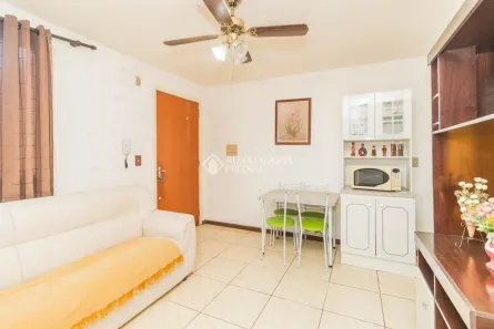 Apartamento com 2 Quartos para alugar, 60m² no Mário Quintana, Porto Alegre
