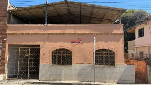 Casa com 5 Quartos à venda, 475m² no Triângulo, Ponte Nova
