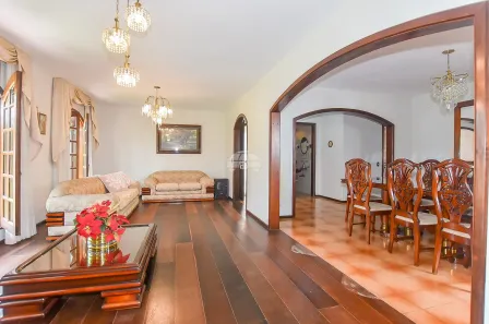 Casa com 3 Quartos à venda, 287m² no Boa Vista, Curitiba