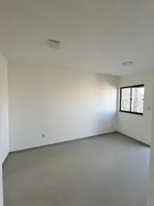 Casa com 2 Quartos para alugar, 42m² no Papagaio, Feira de Santana