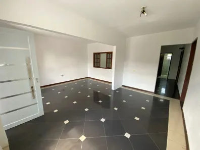 Ponto Comercial com 3 Quartos para alugar, 135m² no Cidade Industrial, Curitiba