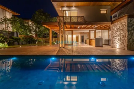 Casa de Condomínio com 5 Quartos à venda, 700m² no , Mata de São João