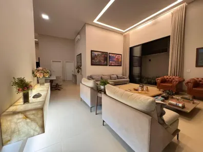 Casa de Condomínio com 3 Quartos à venda, 234m² no Jardim Sul, Uberlândia