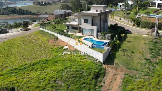 Fazenda/Sítio com 3 Quartos à venda, 220m² no Centro, Joanópolis
