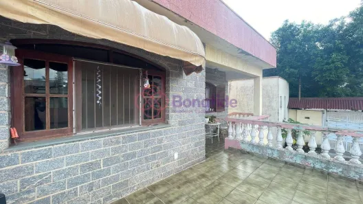 Casa com 2 Quartos à venda, 214m² no Jardim Estádio, Jundiaí