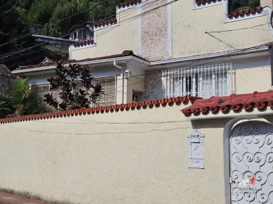 Casa com 5 Quartos à venda, 549m² no Centro, Petrópolis