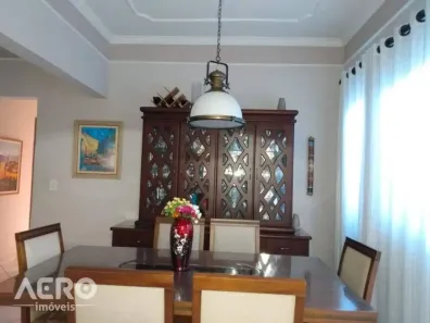 Casa com 3 Quartos à venda, 233m² no Vila Souto, Bauru