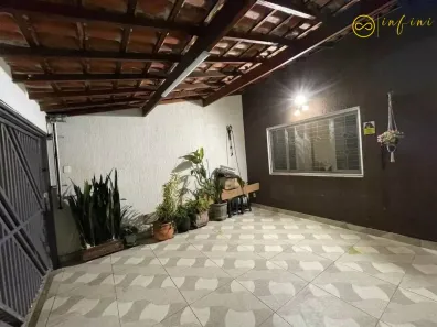 Casa com 2 Quartos à venda, 114m² no Lopes de Oliveira, Sorocaba