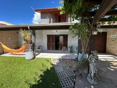 Casa com 4 Quartos à venda, 250m² no Harmonia, Imbé