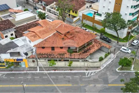Casa com 5 Quartos à venda, 375m² no Jardim Camburi, Vitória