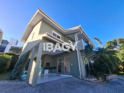 Casa com 3 Quartos para alugar, 137m² no Barra da Lagoa, Florianópolis