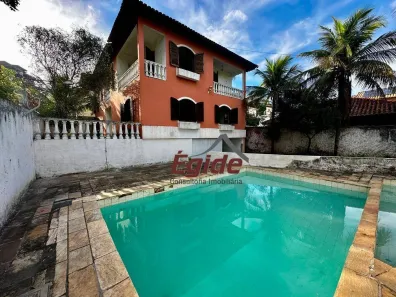Casa com 5 Quartos à venda, 320m² no Camboinhas, Niterói