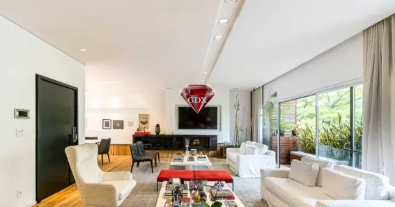 Apartamento com 3 Quartos para alugar, 240m² no Chácara Itaim, São Paulo