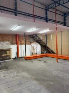 Galpão/Depósito/Armazém para alugar, 160m² no Bangú, Santo André