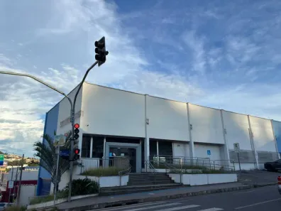 Imóvel Comercial para alugar, 1516m² no Vila Santa Luzia, Itatiba