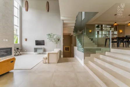 Casa de Condomínio com 4 Quartos à venda, 500m² no Campo Comprido, Curitiba