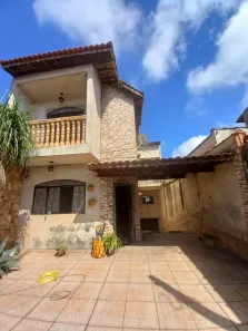 Sobrado com 3 Quartos à venda, 210m² no Jardim do Bosque, Suzano