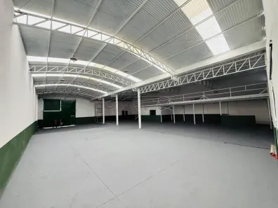 Galpão/Depósito/Armazém para alugar, 580m² no Quintino Facci I, Ribeirão Preto