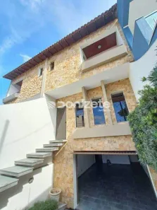 Sobrado com 3 Quartos para alugar, 255m² no Parque das Nações, Santo André