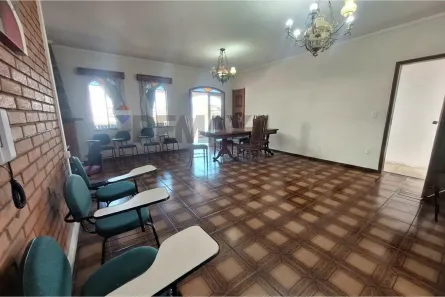 Imóvel Comercial com 3 Quartos para alugar, 125m² no Centro, Atibaia