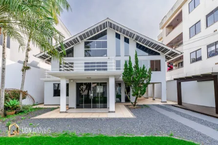 Casa com 3 Quartos à venda, 235m² no Velha, Blumenau