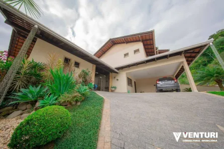 Casa com 3 Quartos à venda, 231m² no Garcia, Blumenau