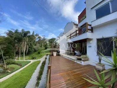 Casa com 4 Quartos à venda, 300m² no Duchas, Petrópolis