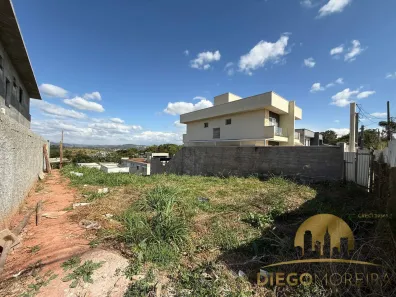 Lote/Terreno à venda, 300m² no Jardim Alvinópolis, Atibaia