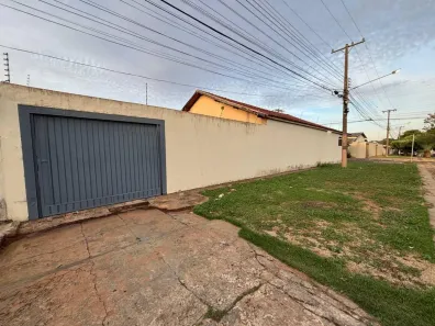 Casa com 3 Quartos à venda, 220m² no Cohafama, Campo Grande