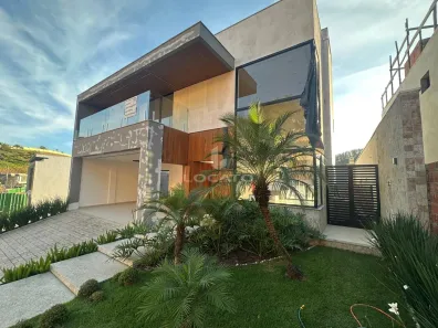 Casa de Condomínio com 4 Quartos à venda, 350m² no Salvaterra, Juiz de Fora