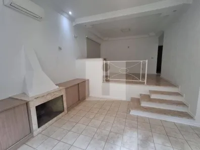 Casa com 3 Quartos para venda ou aluguel, 169m² no Caminhos de San Conrado (Sousas), Campinas