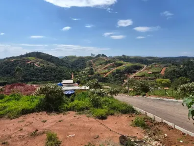 Lote/Terreno à venda, 600m² no Centro, Igaratá