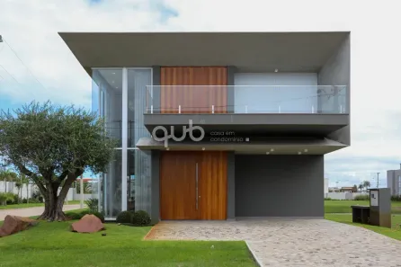 Sobrado com 5 Quartos à venda, 488m² no Centro, Xangri-lá