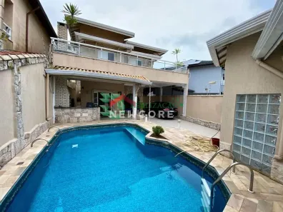 Sobrado com 4 Quartos à venda, 227m² no Solemar, Praia Grande