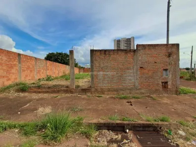 Lote/Terreno à venda, 360m² no Jardim do Lago, Uberaba